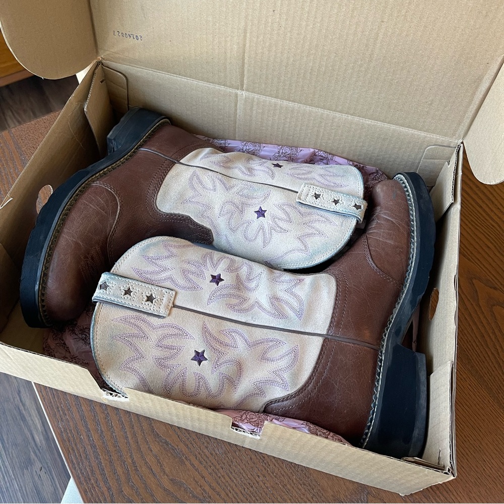 Ariat Fatbaby Cowboy Boots Women’s Size 8.5